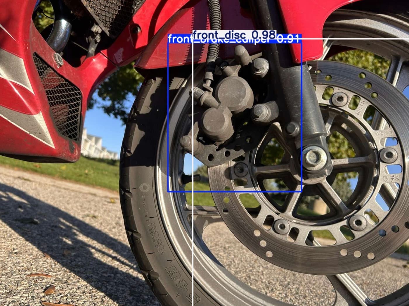 Motorcycle detector output showing front disc and front brake caliper labels.